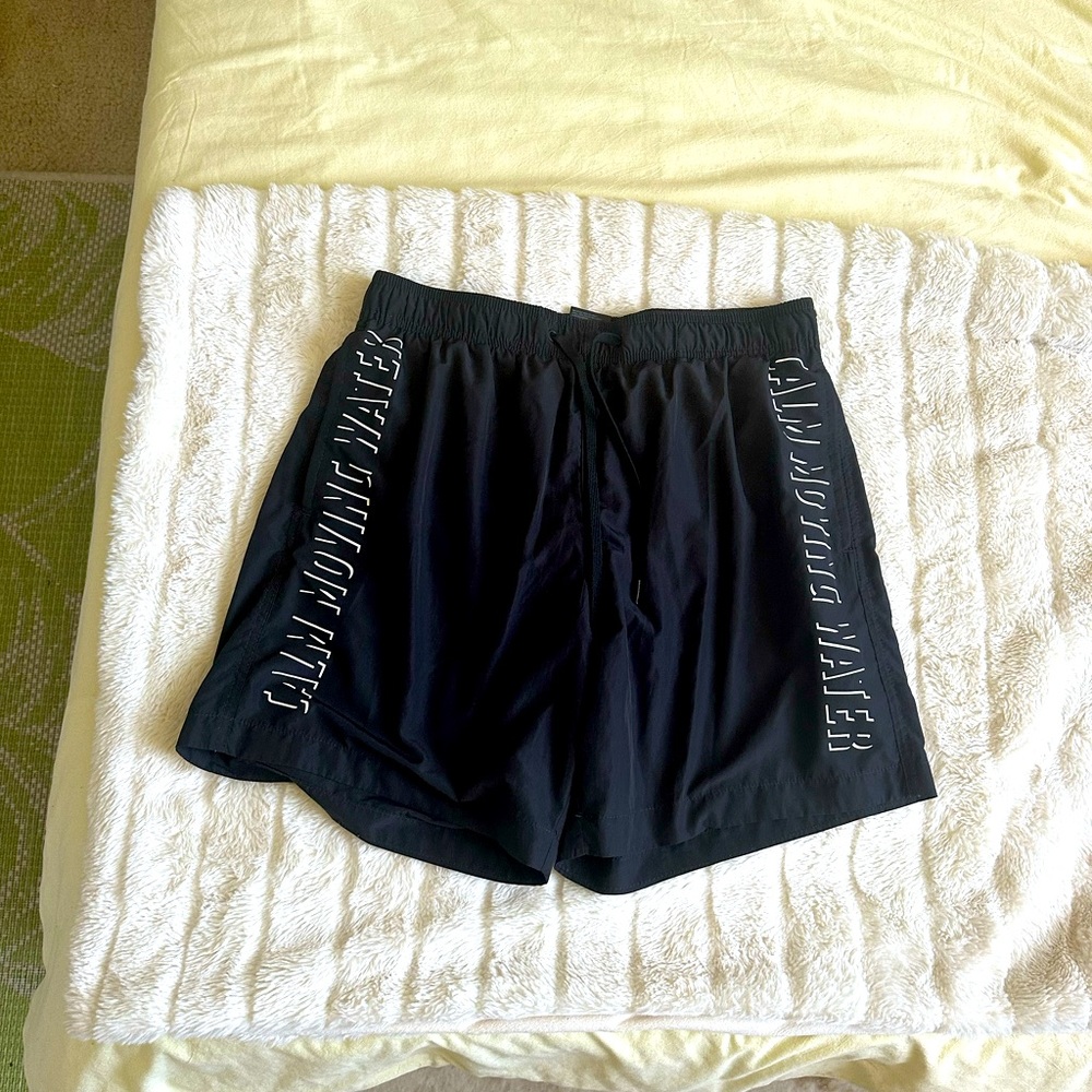 Forever 21 Men’s Black Swim Suit!